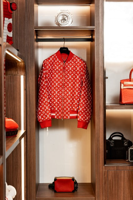 Image showcasing Clothes – Grand Prestige