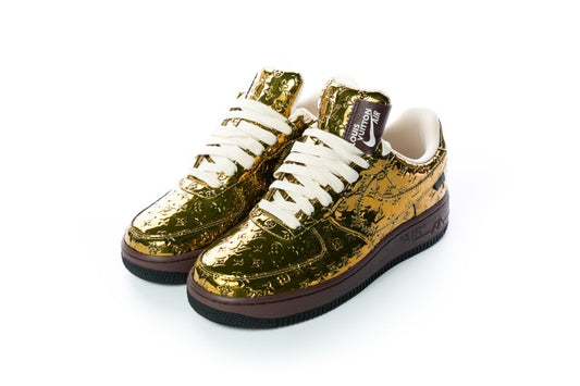 Louis Vuitton x Nike 金属金色 Monogram 皮革 Air Force 1 运动鞋,尺码 41