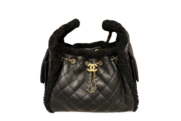 Chanel Handbag 25 Black Small Grained Sheep Skin/Mouton & Gold Tone